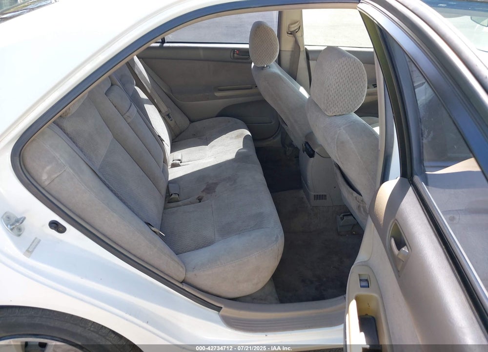 2004 TOYOTA CAMRY LE VIN: 4T1BE32K64U270046