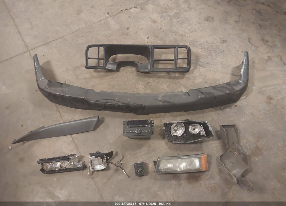 2004 CHEVROLET SILVERADO 2500HD WORK TRUCK VIN: 1GCHK29U94E314964