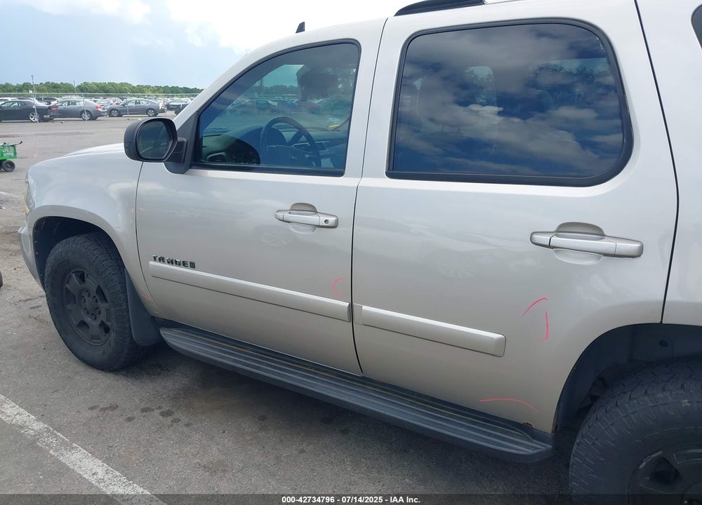 2007 CHEVROLET TAHOE LT VIN: 1GNFK130X7R265057