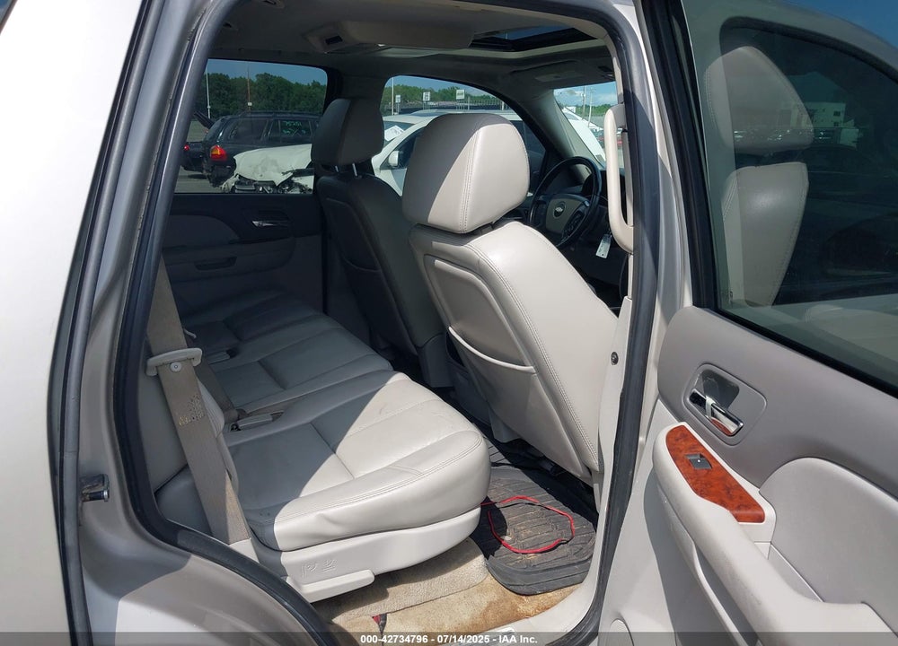 2007 CHEVROLET TAHOE LT VIN: 1GNFK130X7R265057