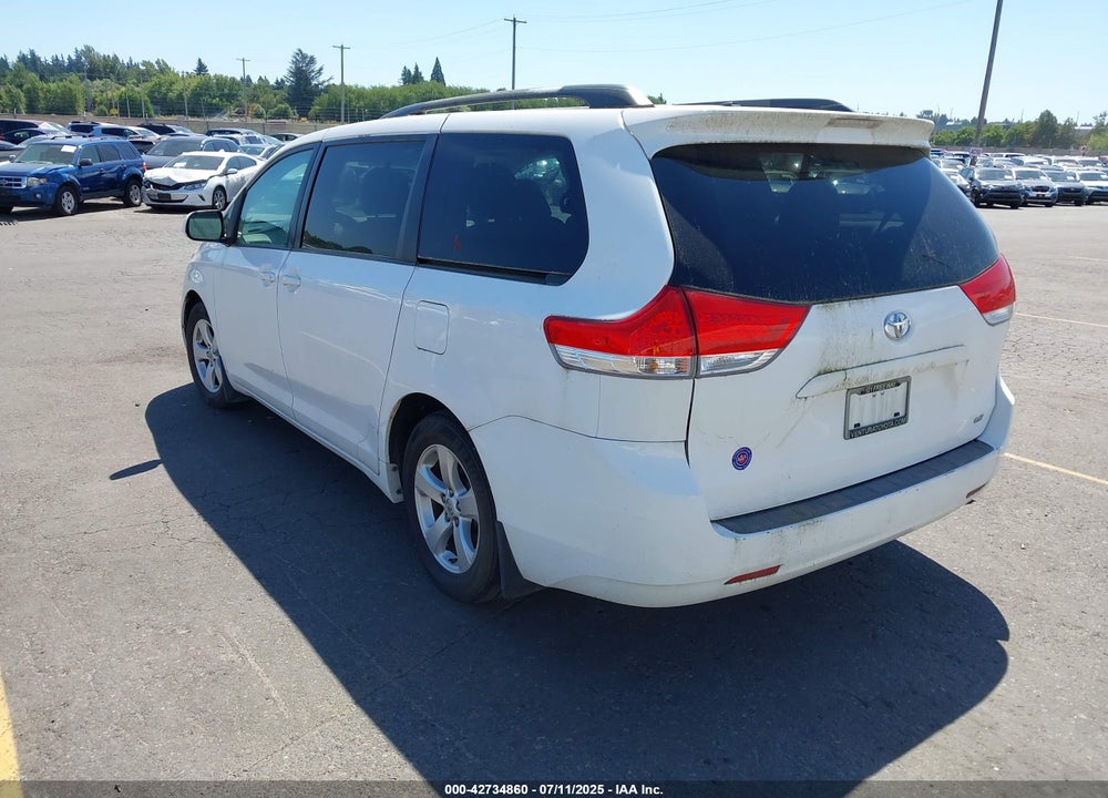 2013 TOYOTA SIENNA VIN: 5TDKK3DC0DS352376
