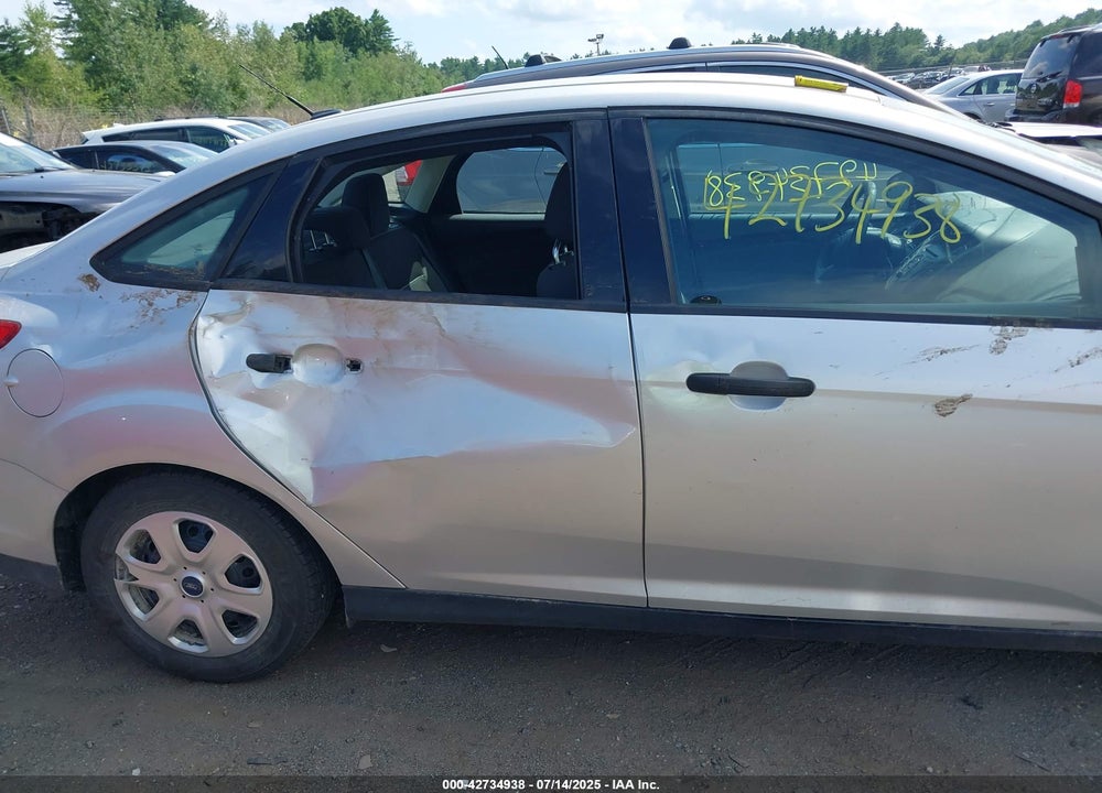 2014 FORD FOCUS VIN: 1FADP3E23EL231107