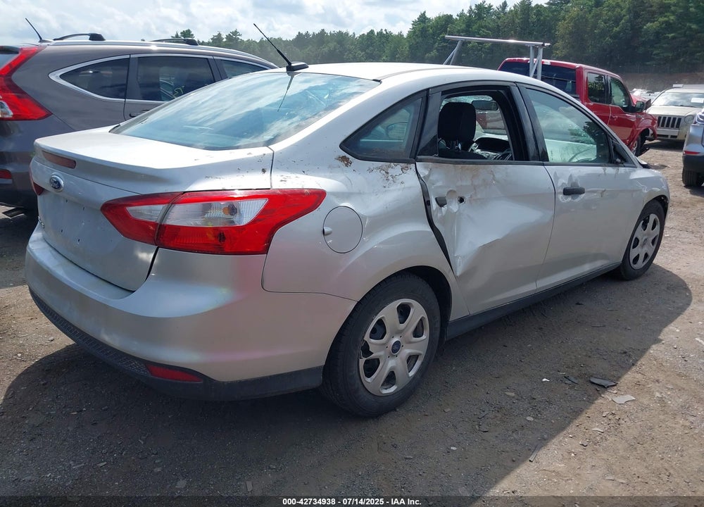 2014 FORD FOCUS VIN: 1FADP3E23EL231107
