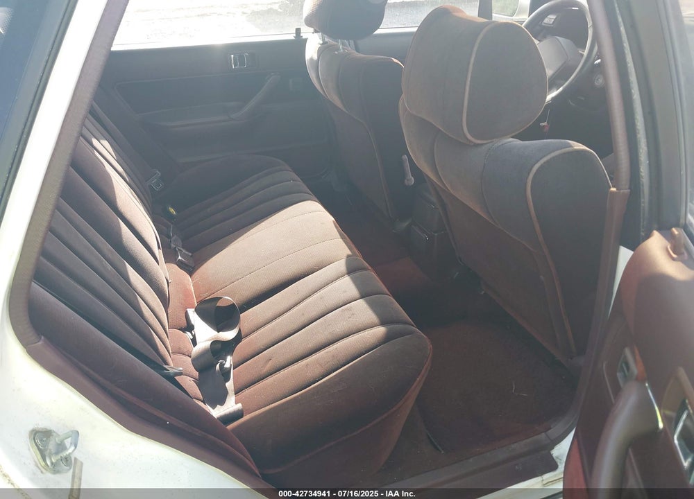 1989 TOYOTA CAMRY LE VIN: JT2VV22E3K0080031