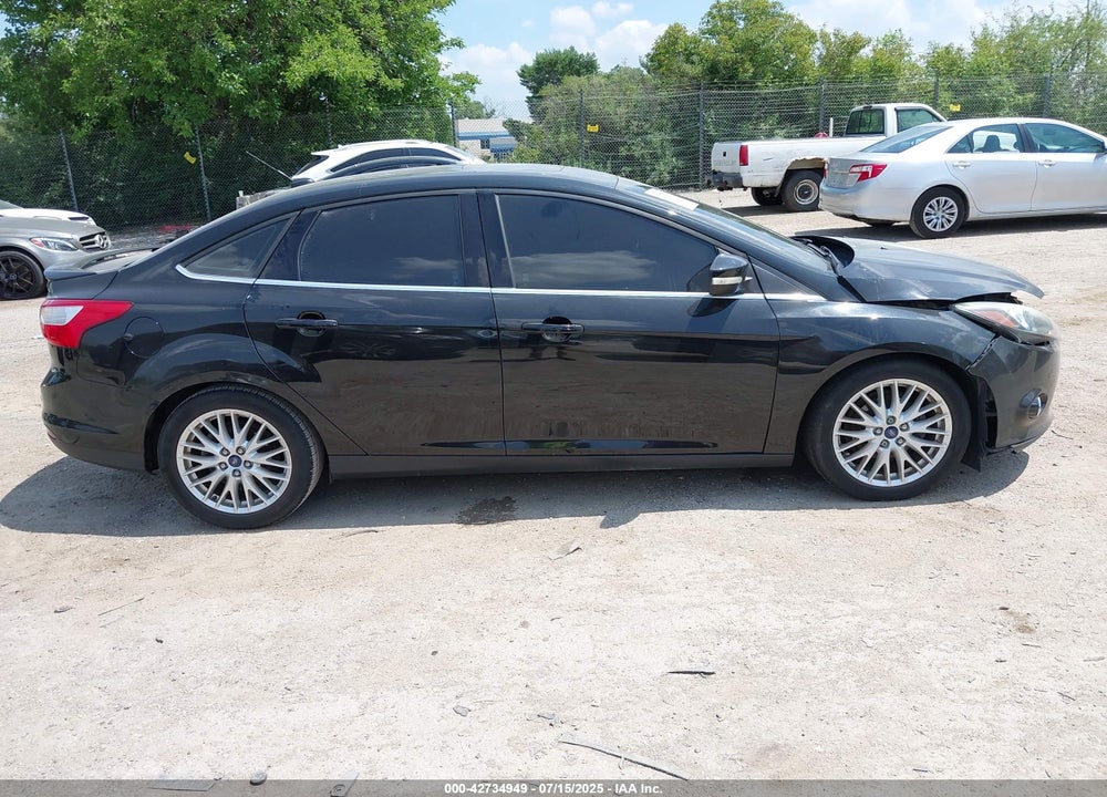 2014 FORD FOCUS TITANIUM VIN: 1FADP3J29EL368283