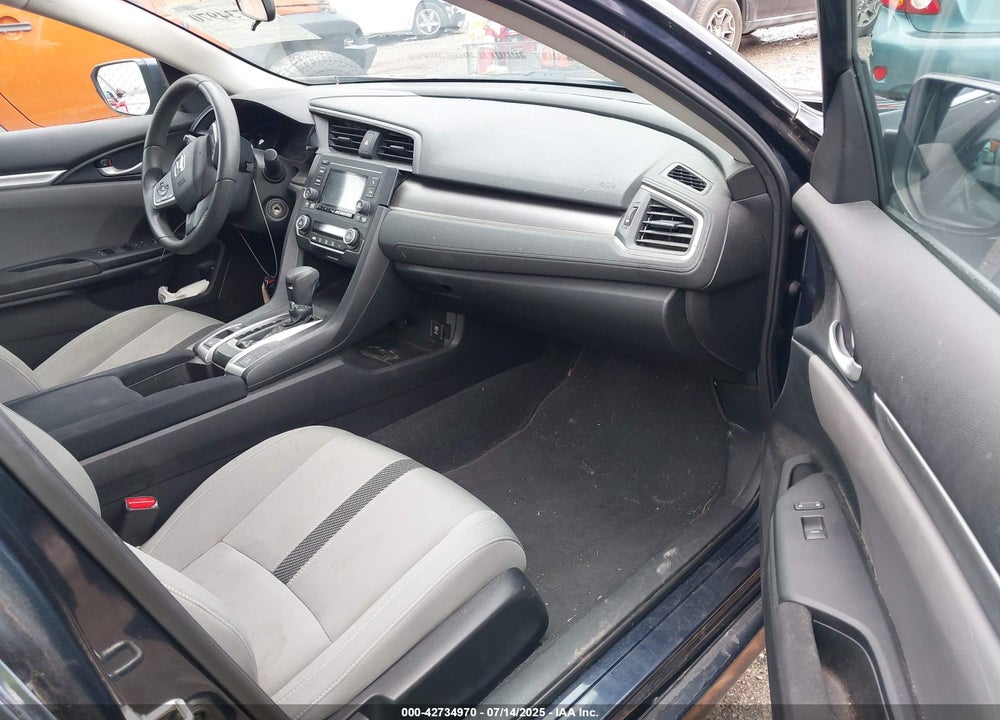 2018 HONDA CIVIC VIN: 19XFC2F59JE016612
