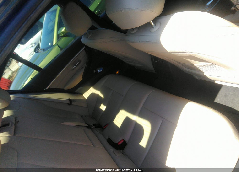 2017 BMW 3 SERIES VIN: WBA8B7G33HNU37816