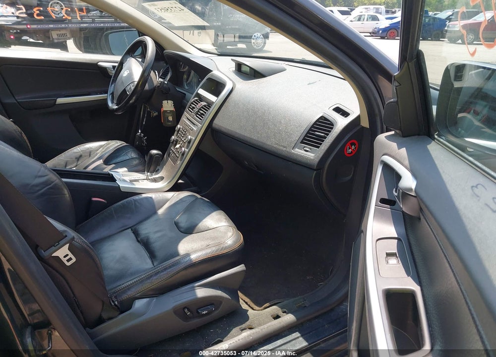 2010 VOLVO XC60 VIN: YV4992DZ8A2021232