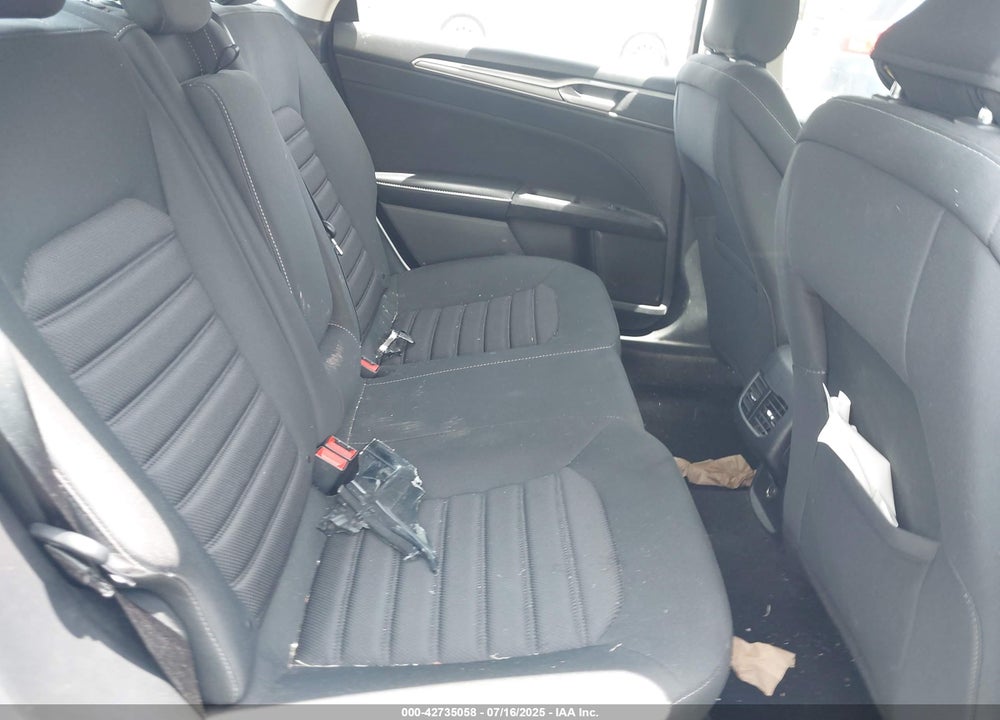 2019 FORD FUSION VIN: 3FA6P0T99KR101658