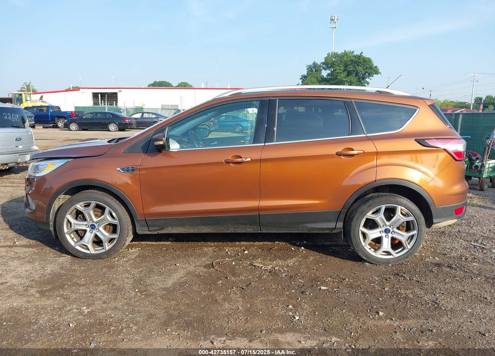 2017 FORD ESCAPE TITANIUM VIN: 1FMCU9J96HUE04925