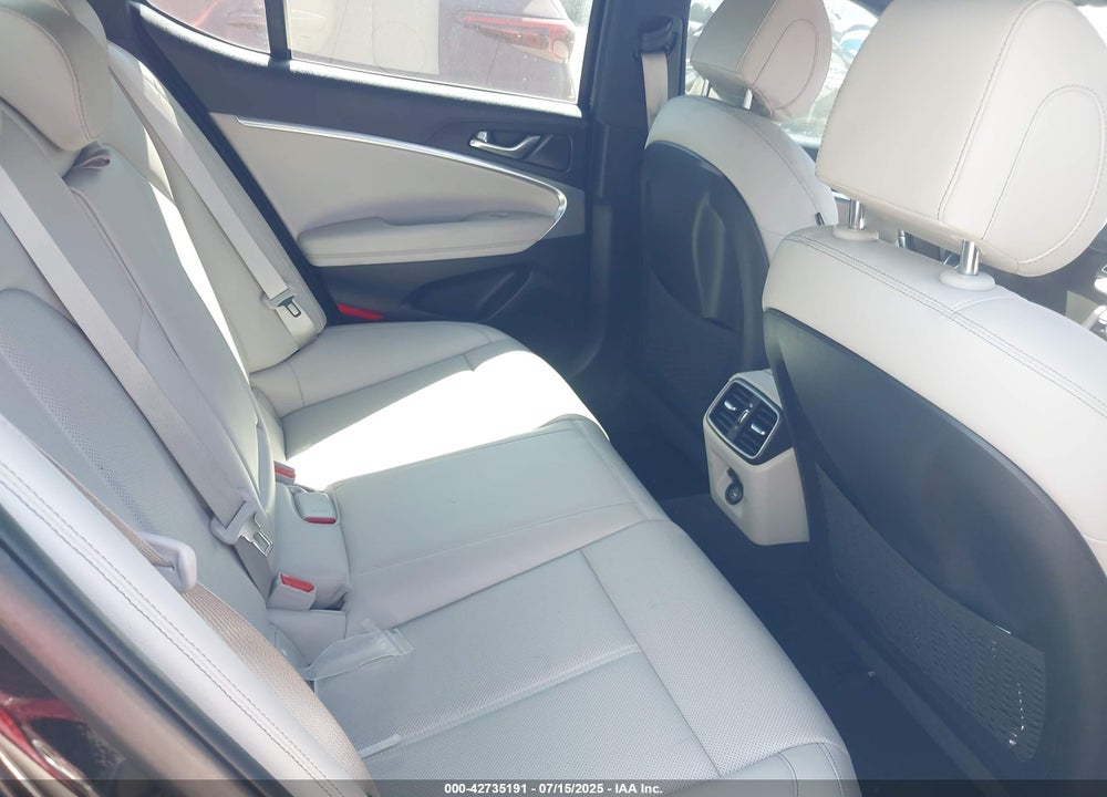 2023 GENESIS G70 VIN: KMTG34TA1PU135171