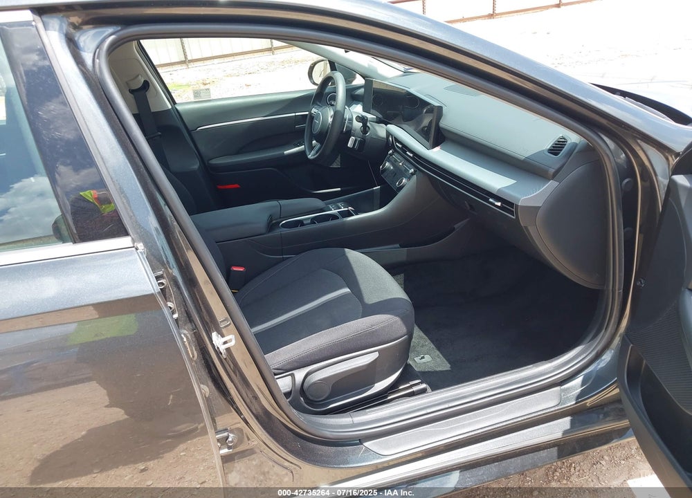 2025 HYUNDAI SONATA VIN: KMHL64JA3SA466783
