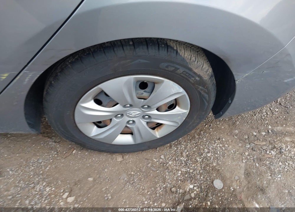 2016 HYUNDAI ELANTRA VIN: KMHDH4AE7GU543730