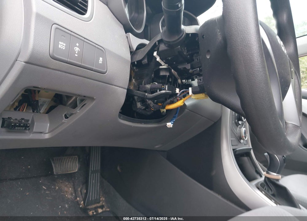 2016 HYUNDAI ELANTRA VIN: KMHDH4AE7GU543730