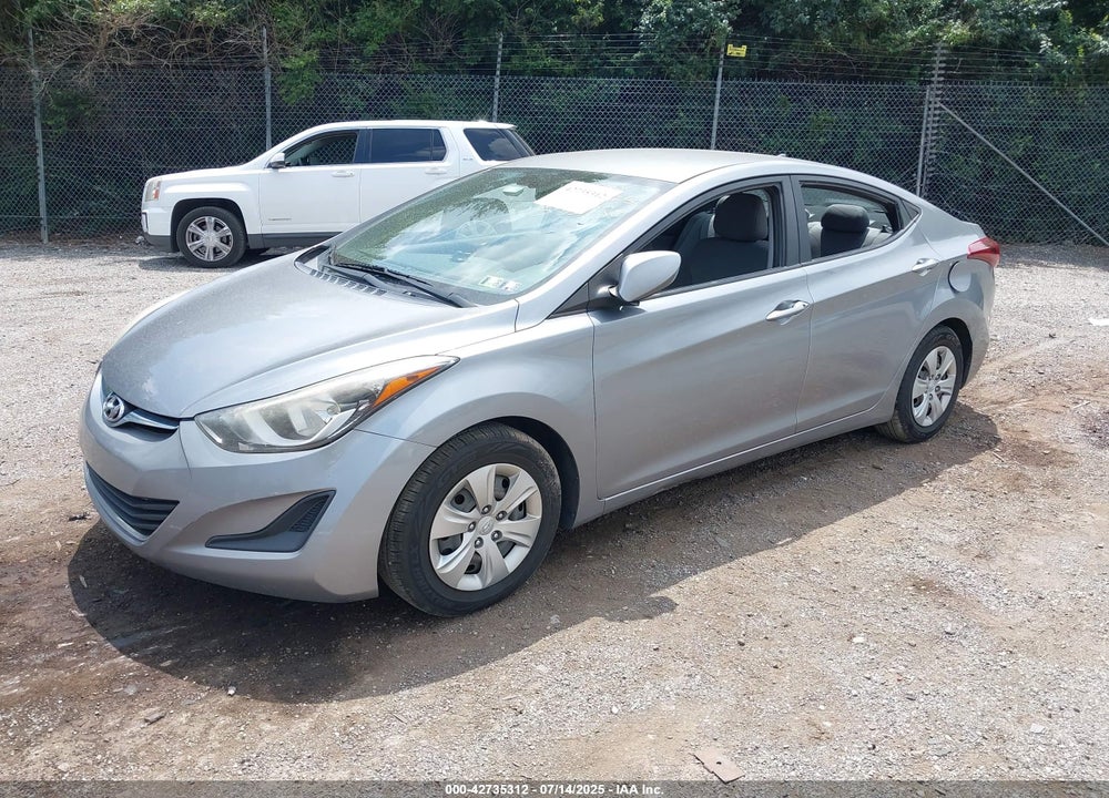2016 HYUNDAI ELANTRA VIN: KMHDH4AE7GU543730