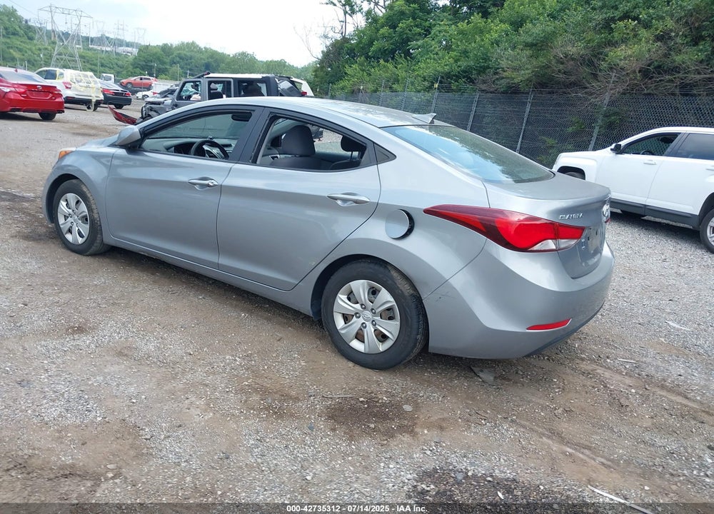 2016 HYUNDAI ELANTRA VIN: KMHDH4AE7GU543730