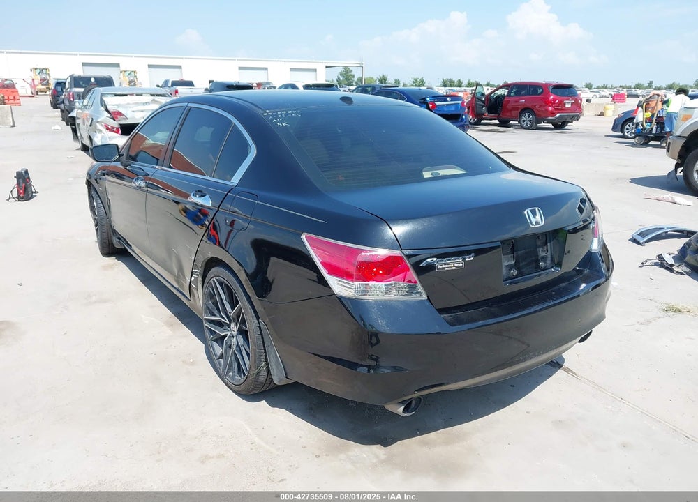 2009 HONDA ACCORD SDN VIN: 1HGCP368X9A012124