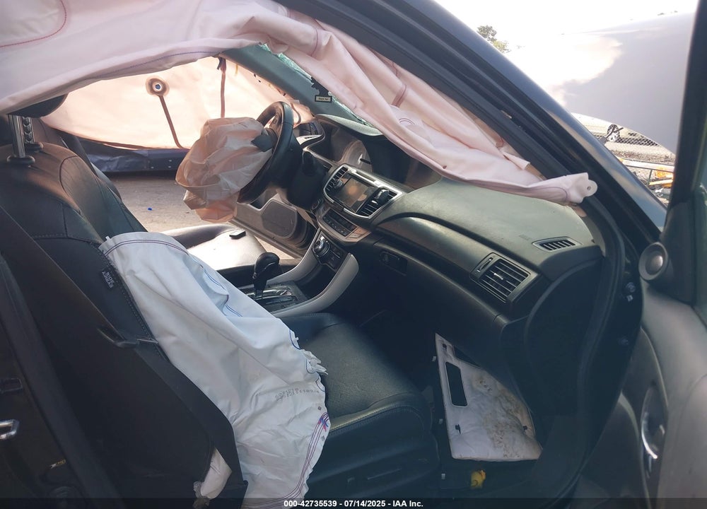 2013 HONDA ACCORD VIN: 1HGCR3F96DA029286