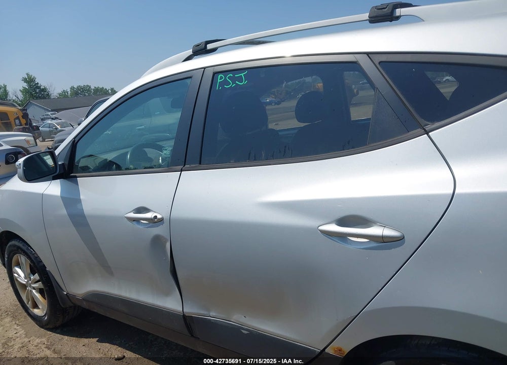 2012 HYUNDAI TUCSON GLS VIN: KM8JU3AC7CU386928