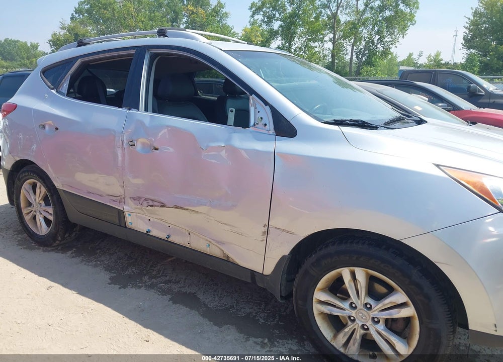 2012 HYUNDAI TUCSON GLS VIN: KM8JU3AC7CU386928
