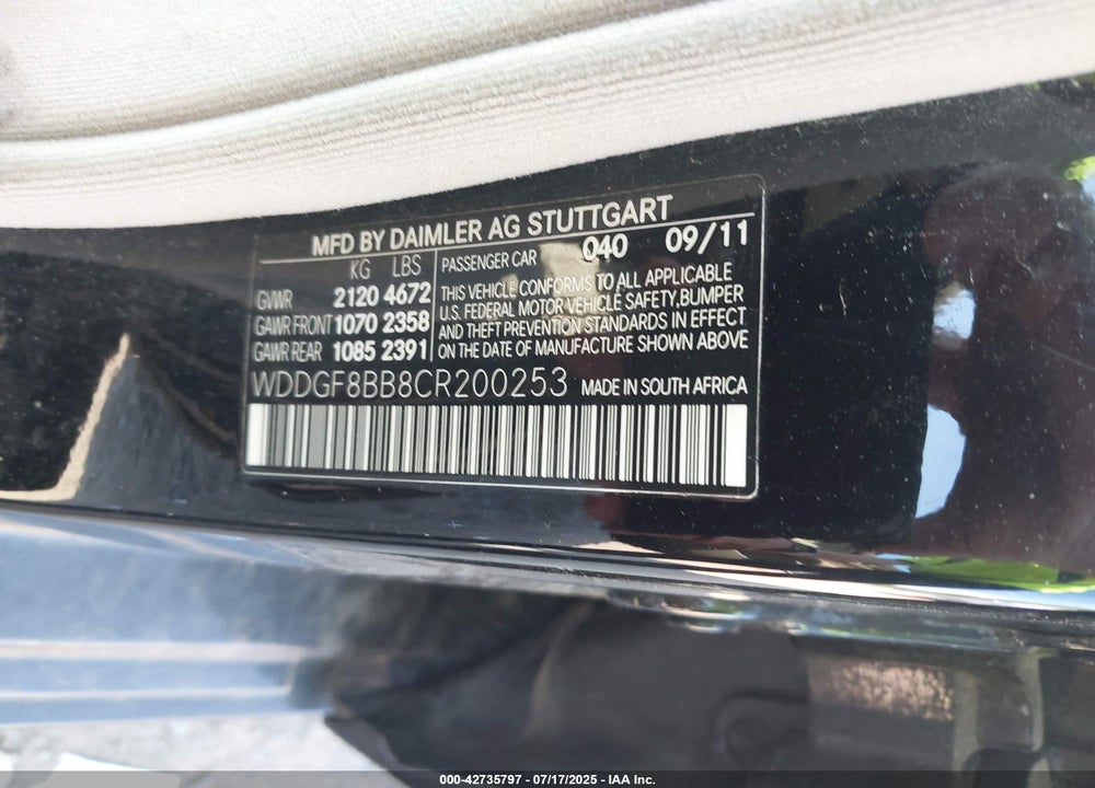 2012 MERCEDES-BENZ C CLASS VIN: WDDGF8BB8CR200253