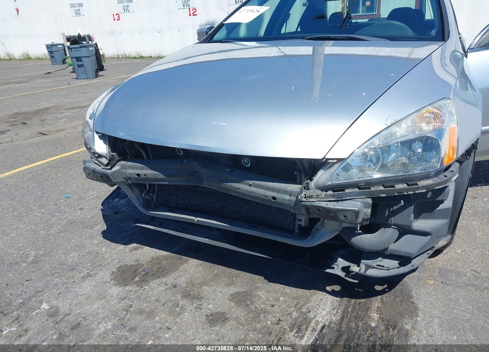 2003 HONDA ACCORD 2.4 EX VIN: JHMCM55623C071021