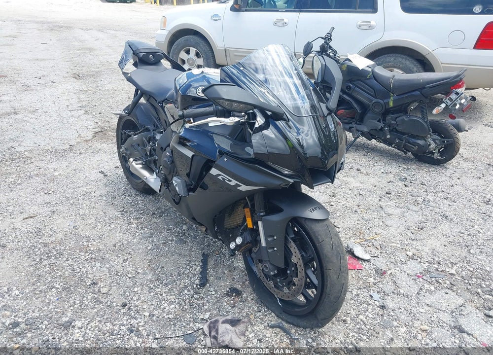 2024 YAMAHA YZFR1 VIN: JYARN66E6RA004779