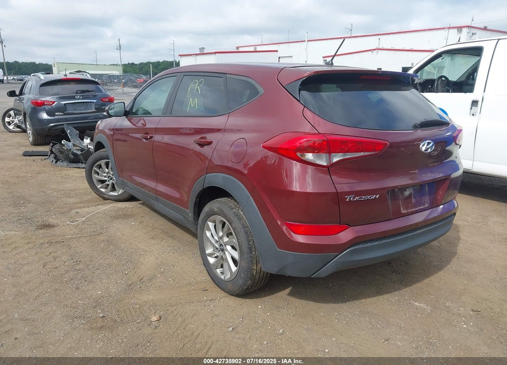 2018 HYUNDAI TUCSON SE VIN: KM8J23A48JU611675