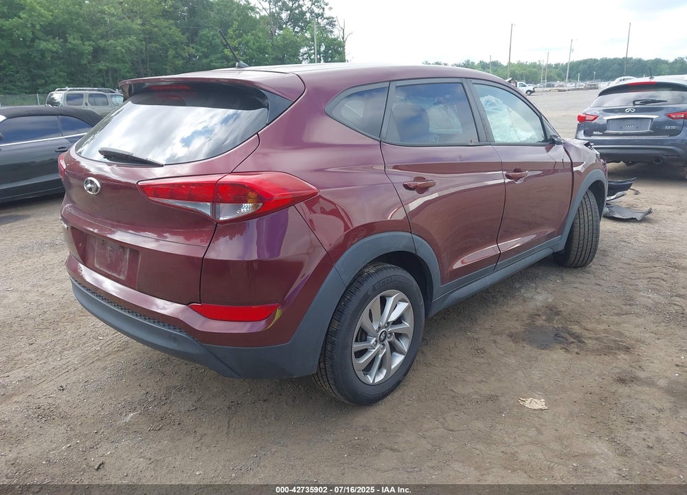2018 HYUNDAI TUCSON SE VIN: KM8J23A48JU611675