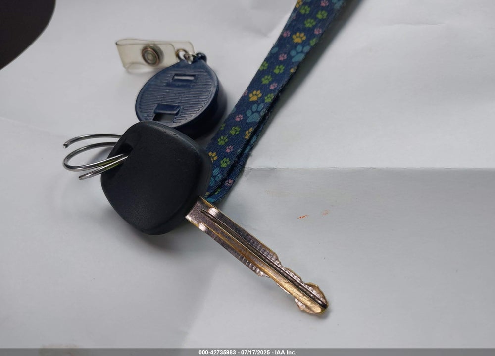 2005 TOYOTA SIENNA XLE VIN: 5TDZA22C25S304944
