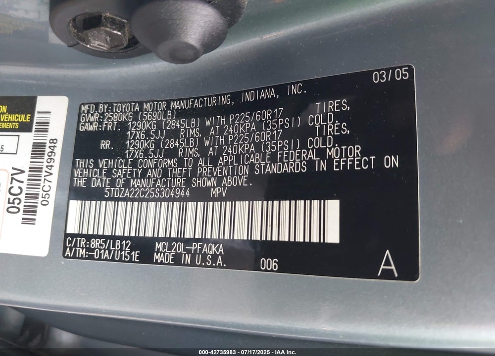 2005 TOYOTA SIENNA XLE VIN: 5TDZA22C25S304944