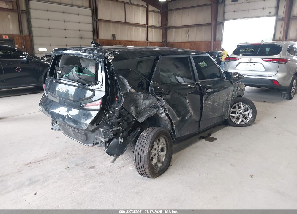 2023 KIA SOUL VIN: KNDJ23AU3P7851745