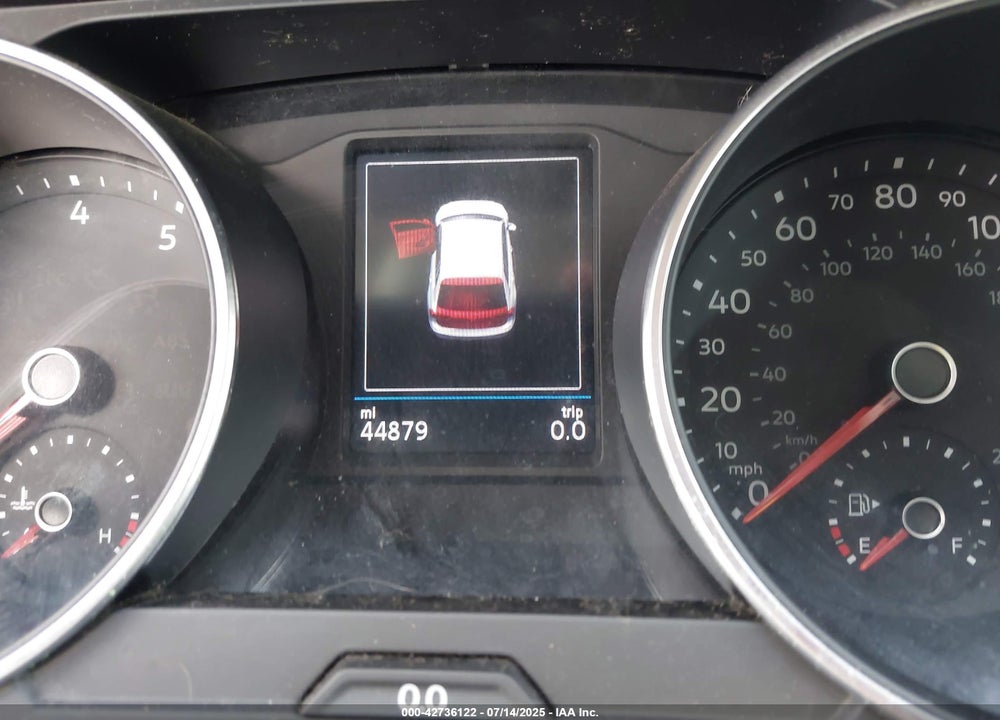 2018 VOLKSWAGEN TIGUAN VIN: 3VV3B7AX0JM178597