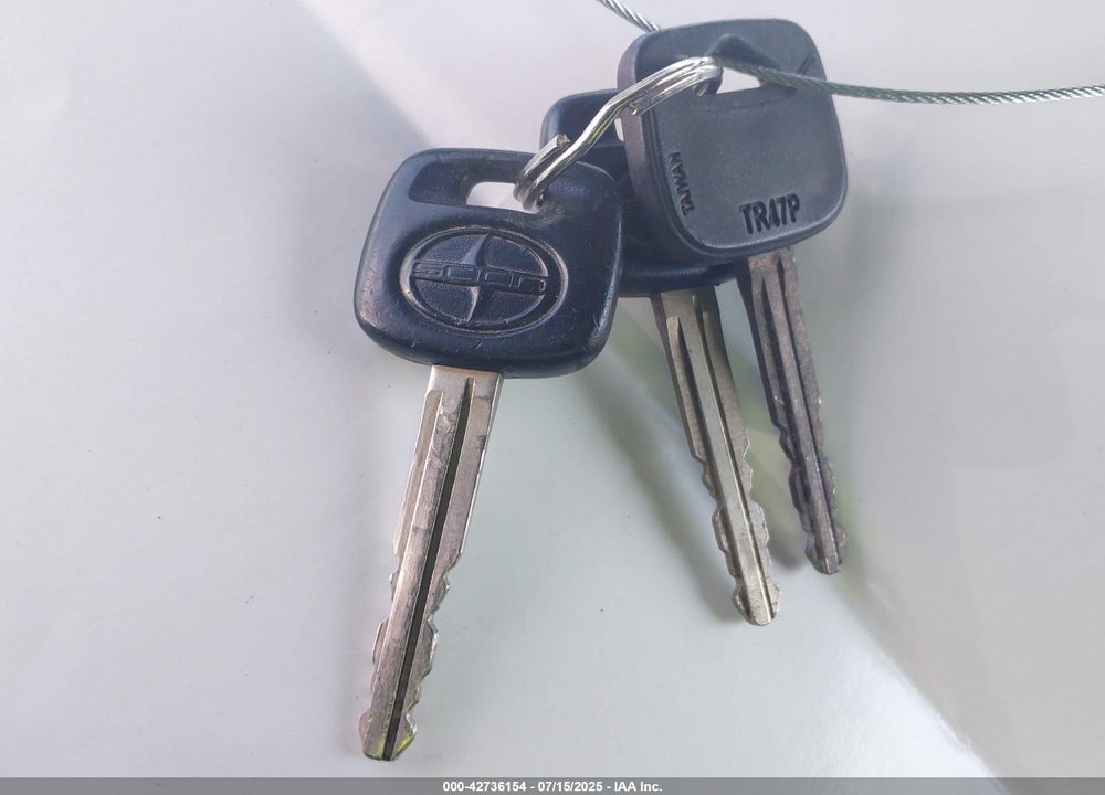 2006 SCION XB VIN: JTLKT324064033099