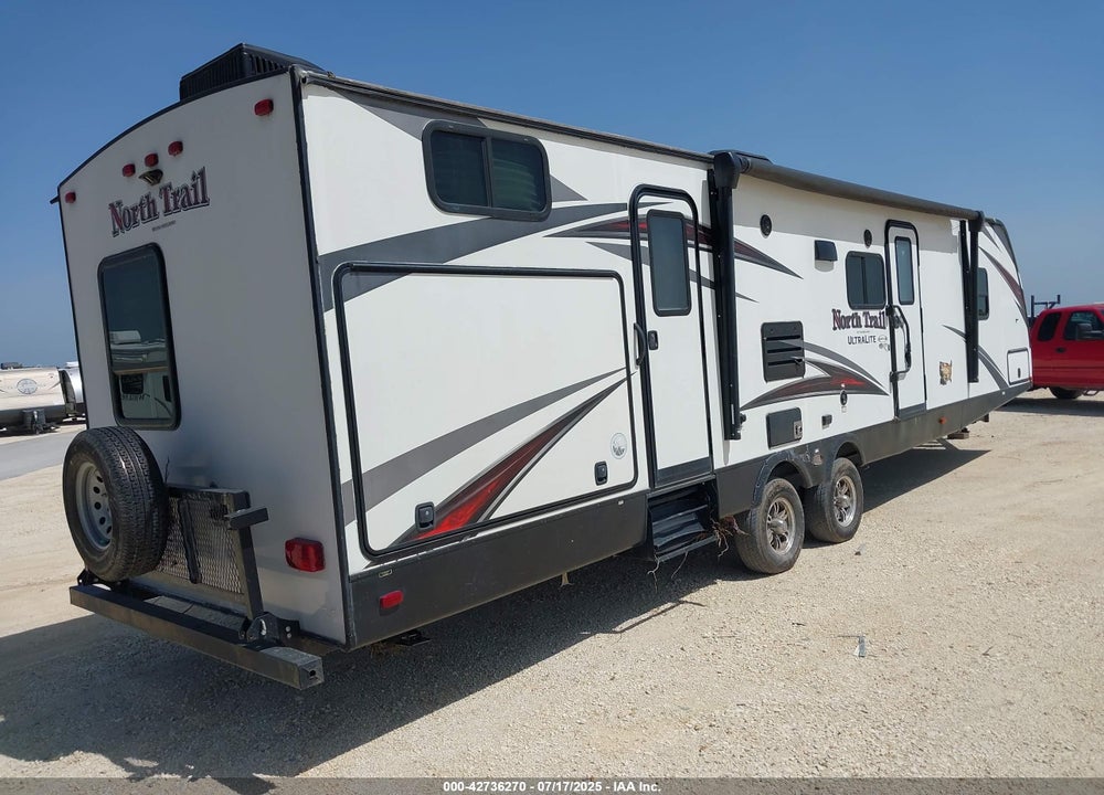 2018 HEARTLAND NORTHTRAIL 33BUDS VIN: 5SFNB3720JE378166