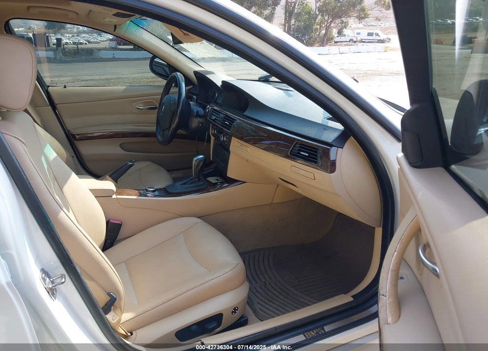 2009 BMW 3 SERIES VIN: WBAUT93599A191104