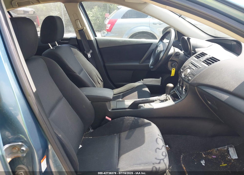 2011 MAZDA MAZDA3 VIN: JM1BL1UF9B1486874