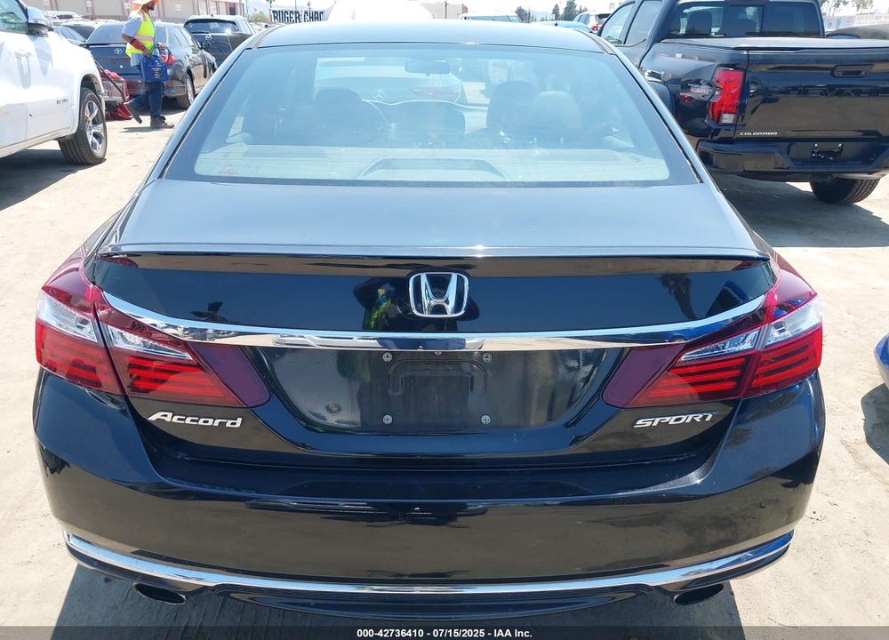 2017 HONDA ACCORD VIN: 1HGCR2F54HA302495