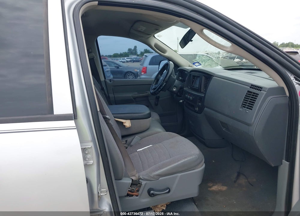 2008 DODGE RAM 1500 ST/SXT VIN: 1D7HA18N18S528755