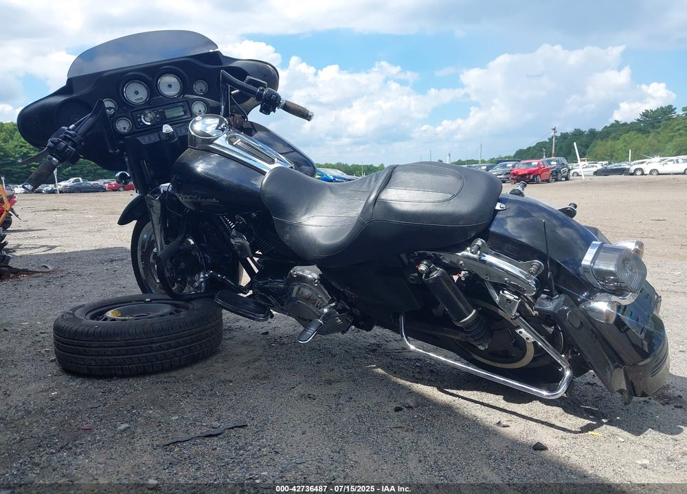 2009 HARLEY-DAVIDSON FLHX VIN: 1HD1KB4139Y630458