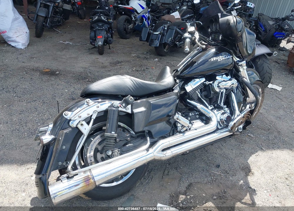 2009 HARLEY-DAVIDSON FLHX VIN: 1HD1KB4139Y630458