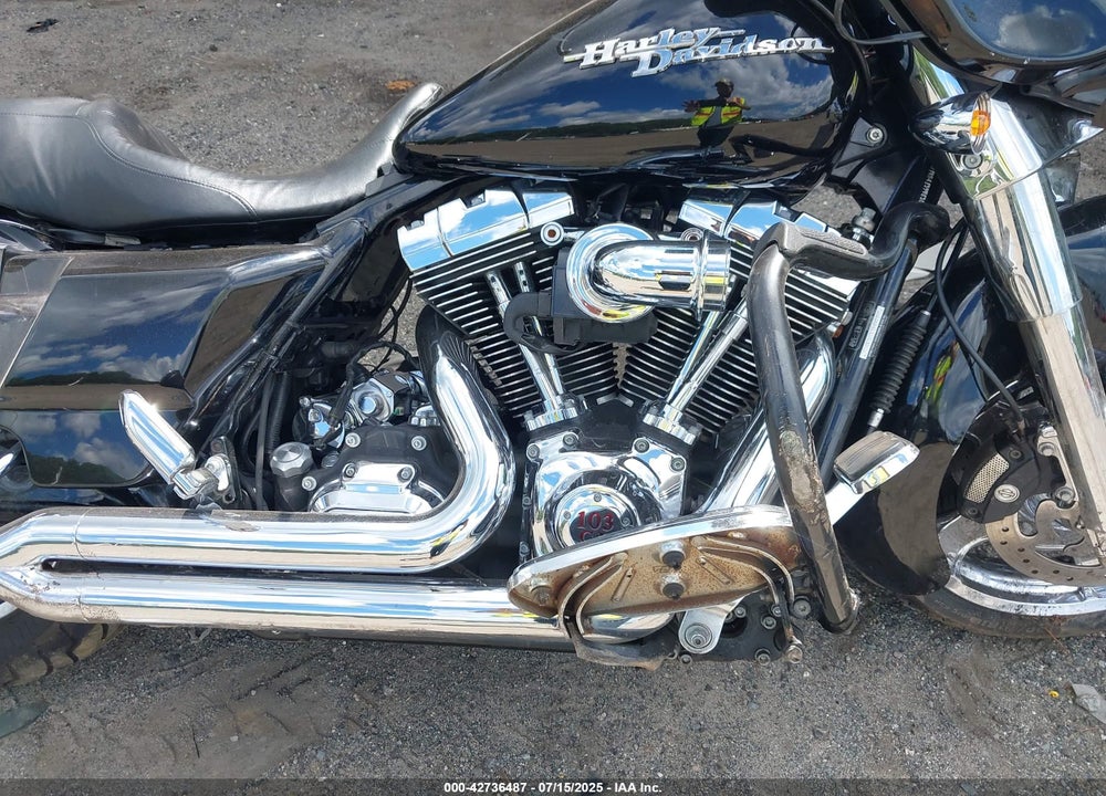 2009 HARLEY-DAVIDSON FLHX VIN: 1HD1KB4139Y630458