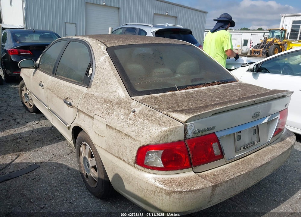 2003 KIA OPTIMA LX/SE VIN: KNAGD126235217242