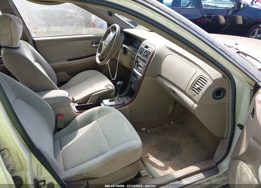 2003 KIA OPTIMA LX/SE VIN: KNAGD126235217242