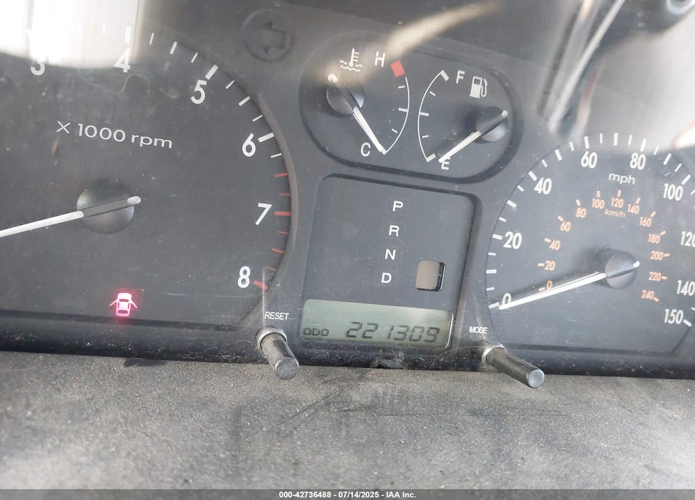 2003 KIA OPTIMA LX/SE VIN: KNAGD126235217242