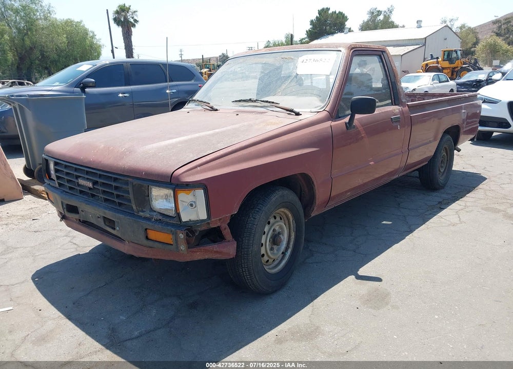 1985 TOYOTA PICKUP 1/2 TON RN55 VIN: JT4RN55R5F0104215