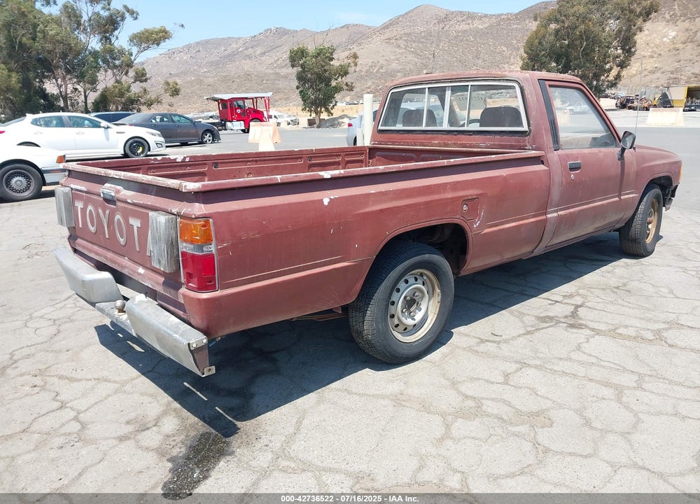 1985 TOYOTA PICKUP 1/2 TON RN55 VIN: JT4RN55R5F0104215