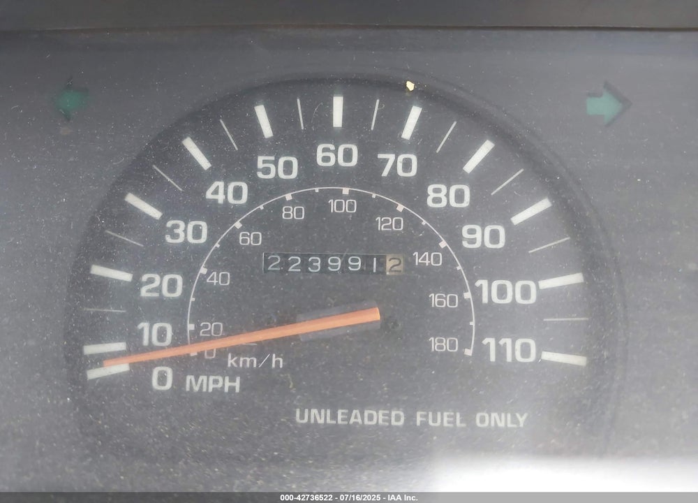 1985 TOYOTA PICKUP 1/2 TON RN55 VIN: JT4RN55R5F0104215