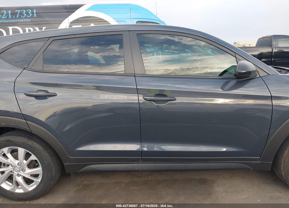 2019 HYUNDAI TUCSON VIN: KM8J23A44KU942609