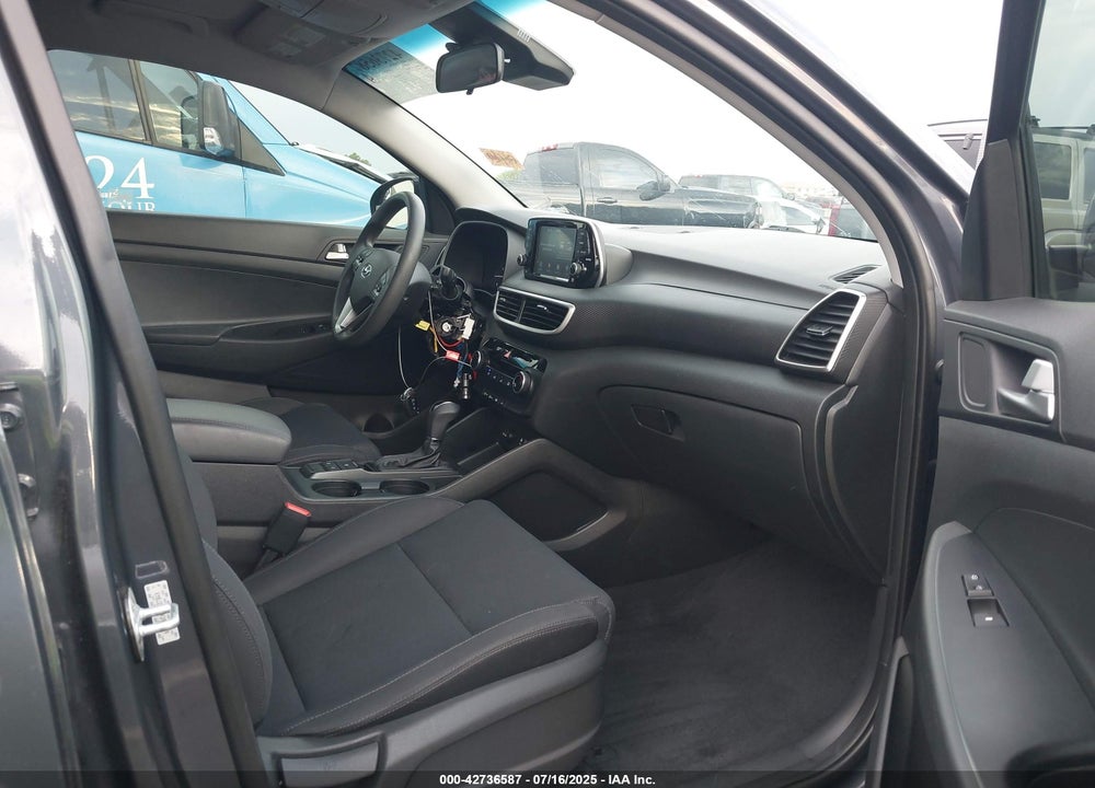 2019 HYUNDAI TUCSON VIN: KM8J23A44KU942609